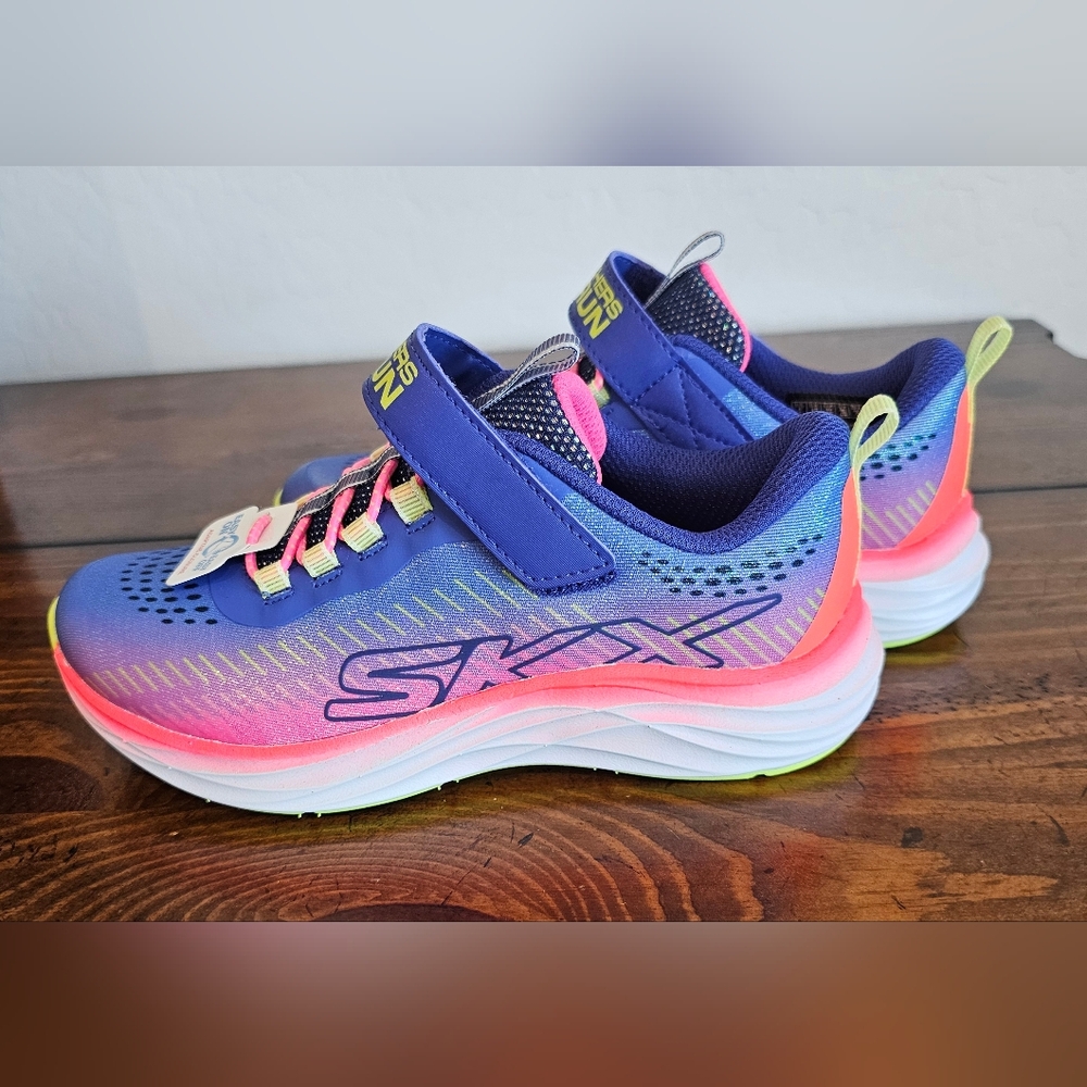 Skechers Girls' Sparkle & Glitter Colorful Sneakers/shoes Washable Size 1 NWB - Picture 3 of 6